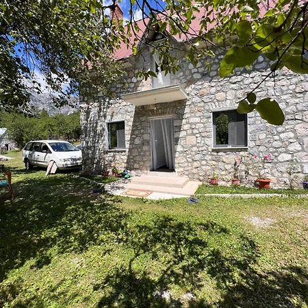 Bujtina Milani Bed & Breakfast Shkoder Exterior photo