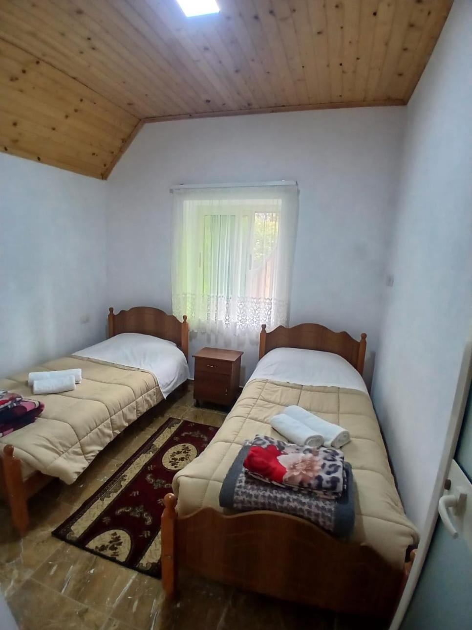 Bujtina Milani Bed & Breakfast Shkoder Exterior photo