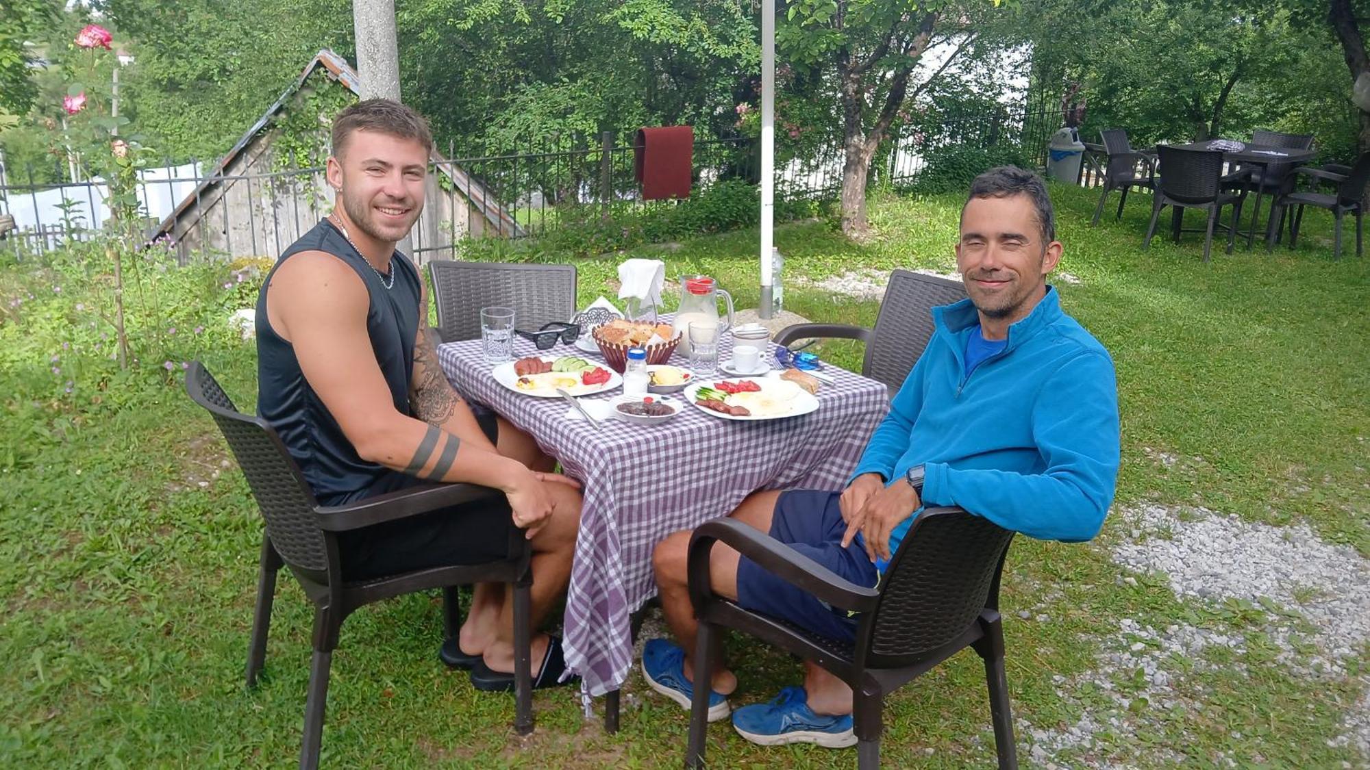 Bujtina Milani Bed & Breakfast Shkoder Exterior photo